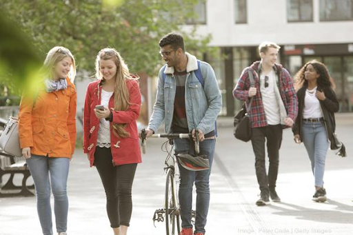 Student-friendly and Supportive Environment in UK